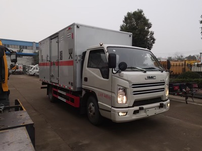 國(guó)六危險(xiǎn)品氣瓶廂式運(yùn)輸車 專業(yè)配置與安全規(guī)范詳解